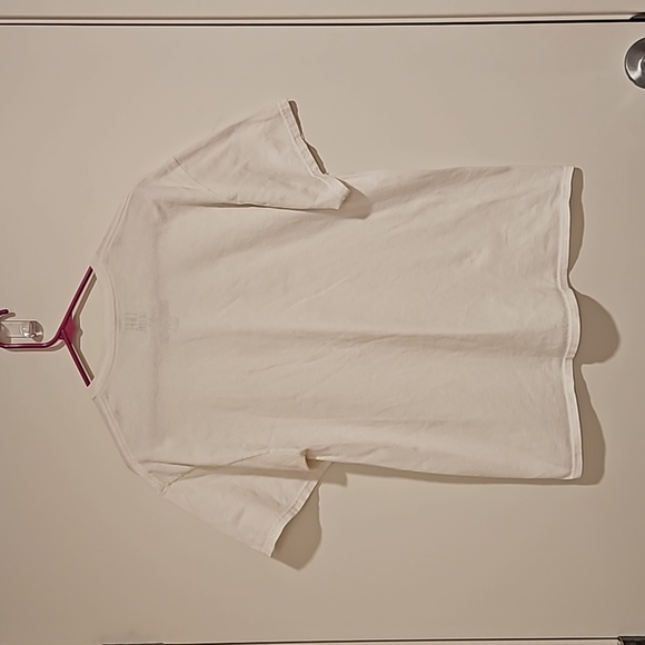 Love is Love pronouns LGBTQ graphic tee SEE BACK Large Be Kind PRIDE MONTH - Picture 6 of 6